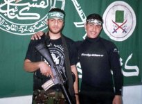 من وحدة الضفادع البشرية.jpg من وحدة الضفادع البشرية.jpg